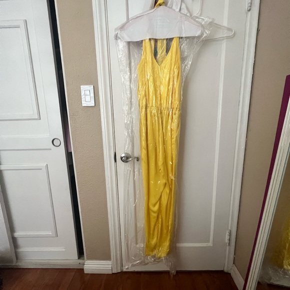 Yellow Silk Jumpsuit with Tie (size small) - Picture 4 of 11